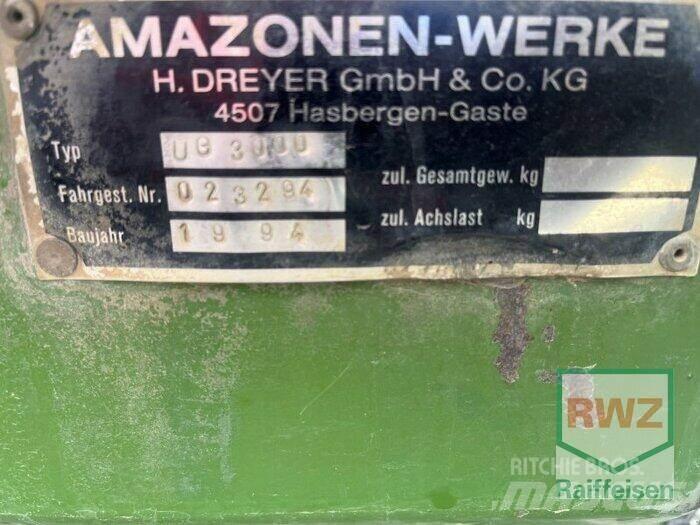 Amazone UG 3000 Tažené postřikovače