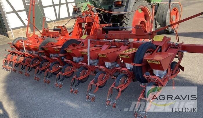 Becker CENTRA SUPER Mechanické secí stroje