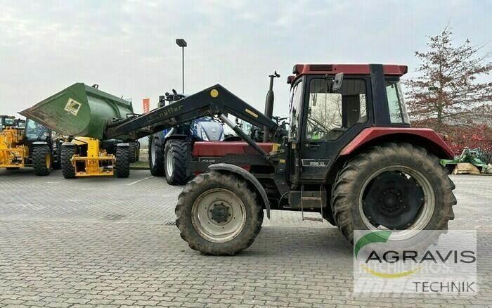 Case IH 856 XL Traktory