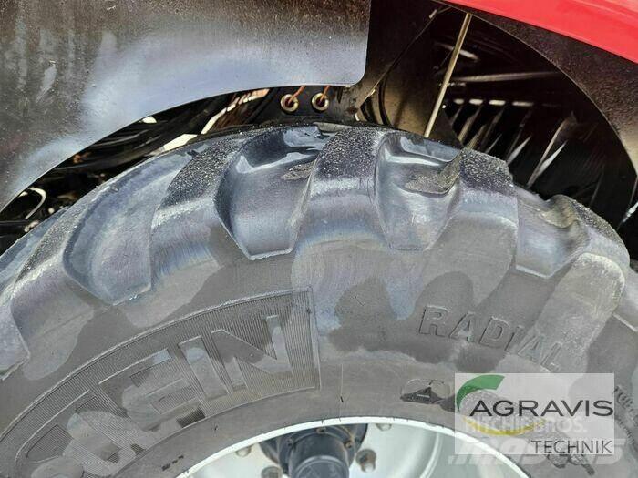 Case IH LB 424 R RL6 Lis na hranaté balíky