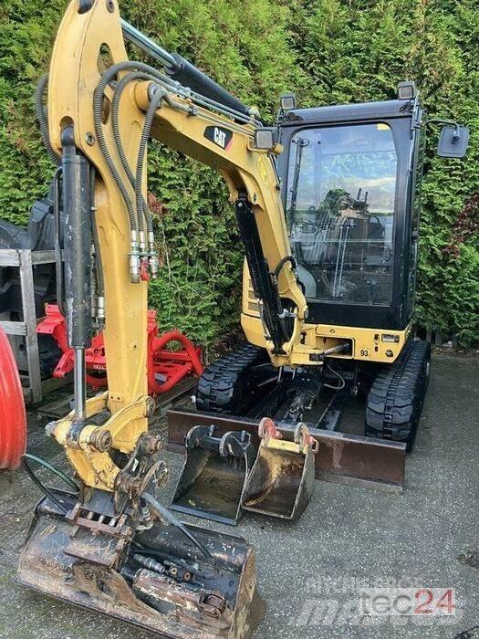 CAT 302.7 D Kolová rýpadla
