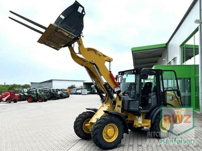 CAT 906 Radlader Kolové nakladače