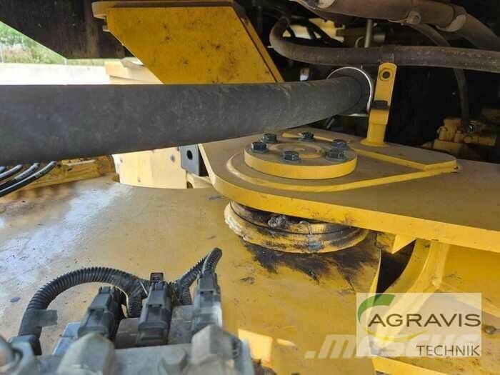 CAT 930 M Kolové nakladače