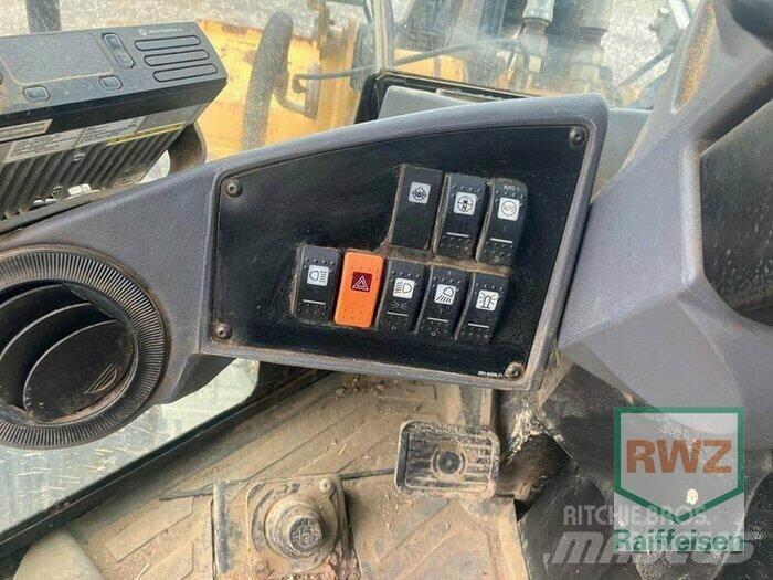 CAT 930H Kolové nakladače