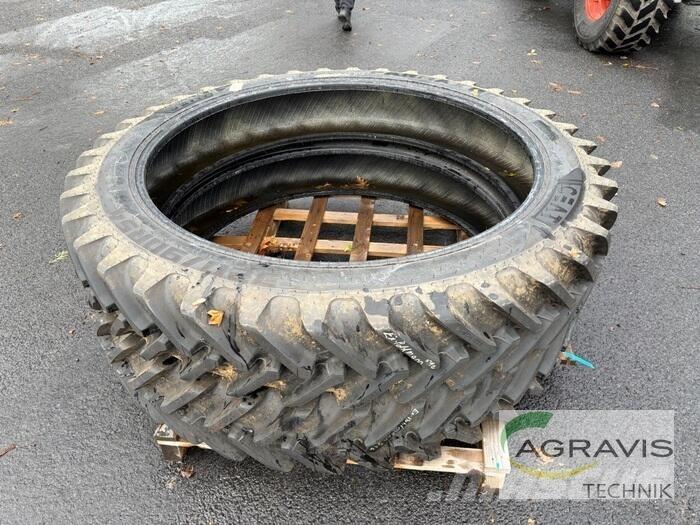 Ceat 320/90R54 Pneumatiky, kola a ráfky