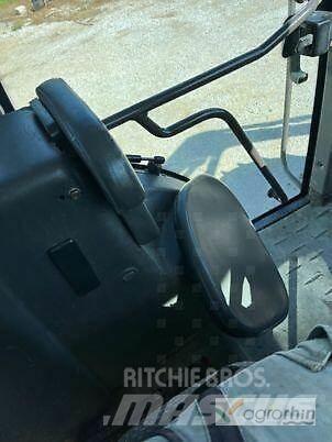 CLAAS ARES 557 ATZ Traktory