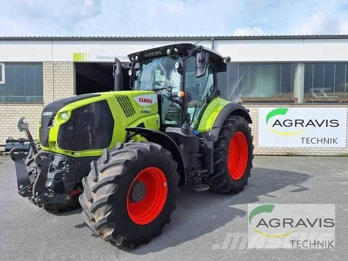 CLAAS AXION 800 CIS+ Traktory