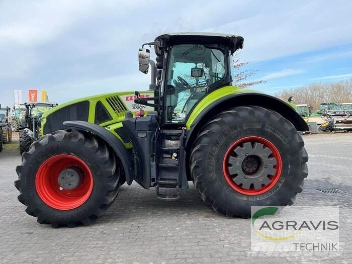 CLAAS AXION 950 CMATIC Traktory