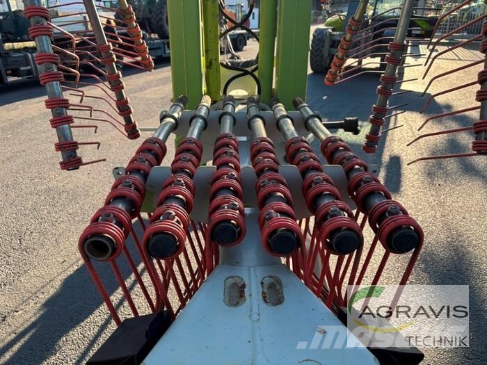 CLAAS LINER 2700 Obraceče a shrabovače sena