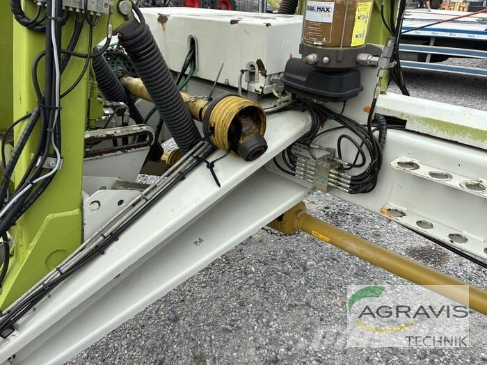 CLAAS LINER 3000 Obraceče a shrabovače sena