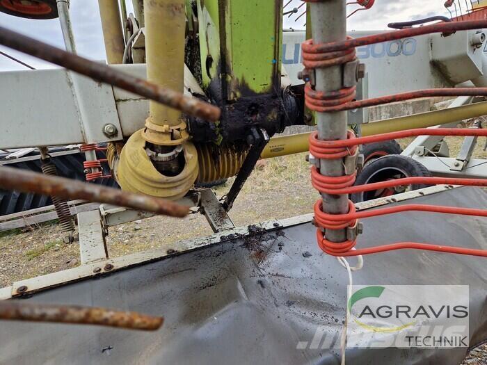 CLAAS LINER 3000 Obraceče a shrabovače sena