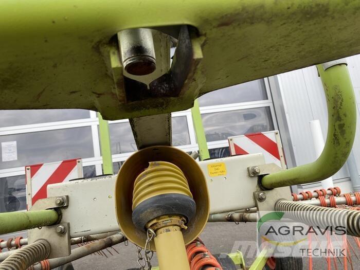 CLAAS LINER 350 S Obraceče a shrabovače sena