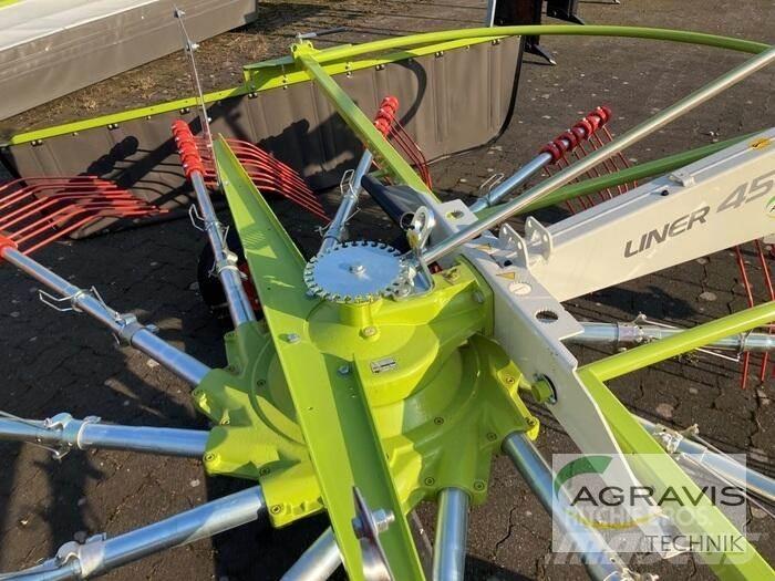 CLAAS LINER 450 Obraceče a shrabovače sena