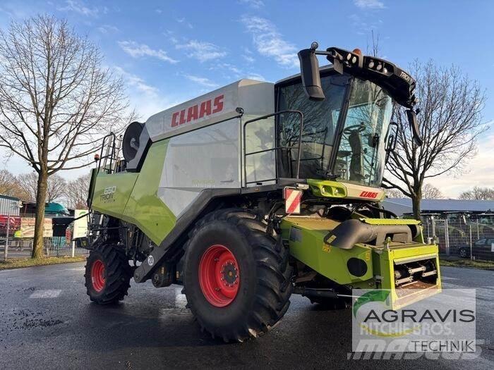 CLAAS TRION 650 Sklízecí mlátičky