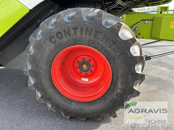 CLAAS TUCANO 420 Sklízecí mlátičky