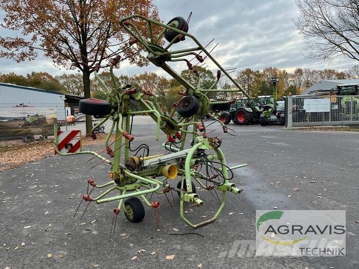 CLAAS VOLTO 770 Obraceče a shrabovače sena