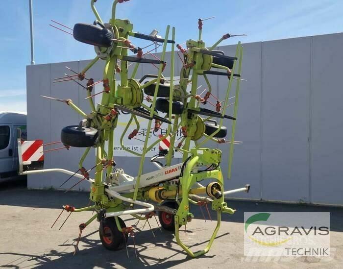 CLAAS VOLTO 900 Obraceče a shrabovače sena