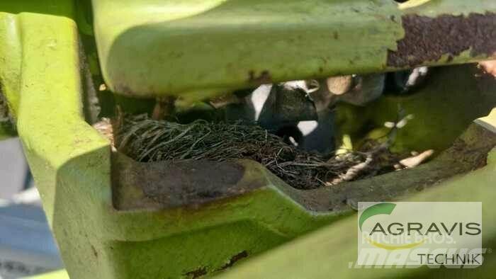 CLAAS VOLTO 900 Obraceče a shrabovače sena