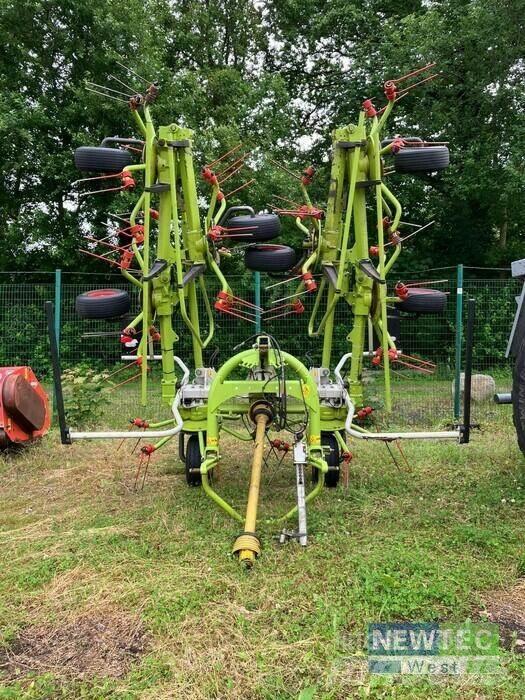 CLAAS VOLTO 900 Obraceče a shrabovače sena