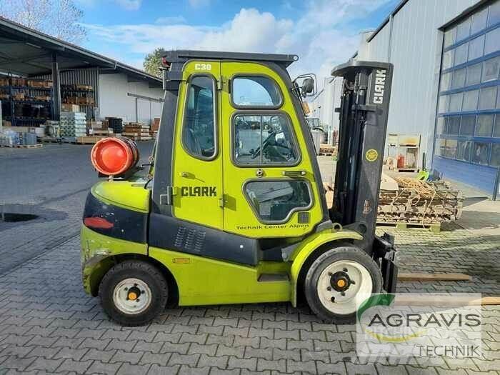Clark C30L Další
