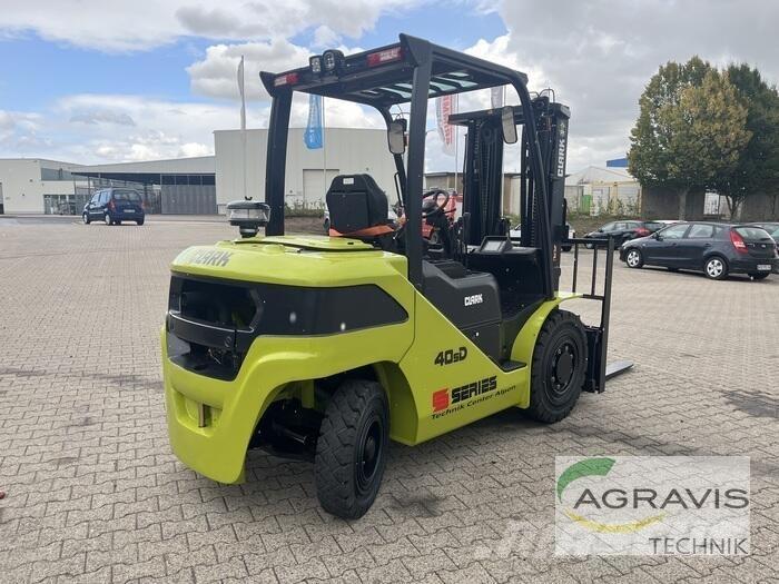 Clark S40SD Další