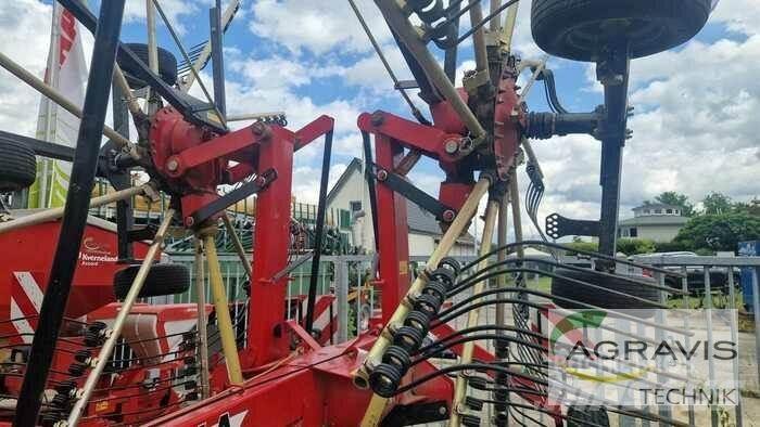 Fella TS 671 Obraceče a shrabovače sena