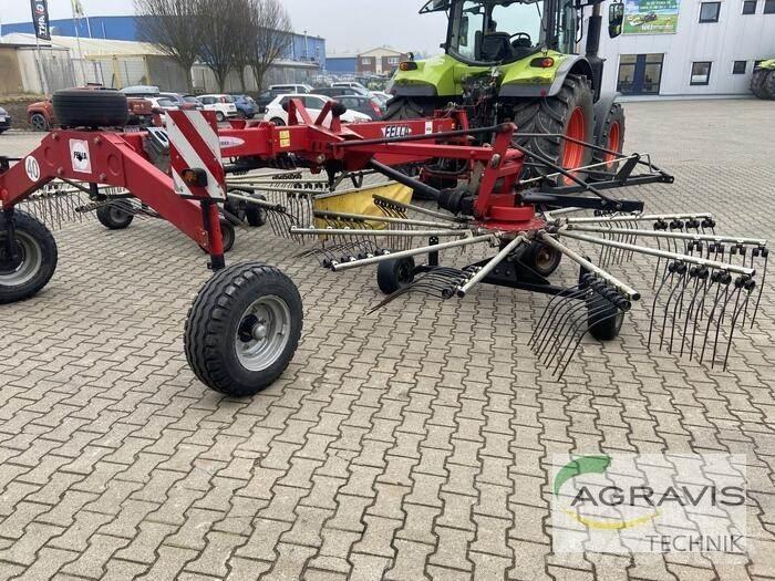 Fella TS 880 Obraceče a shrabovače sena