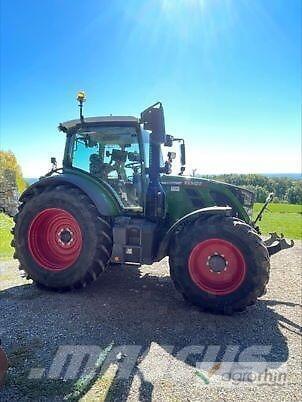 Fendt 516 PROFI PLUS Traktory