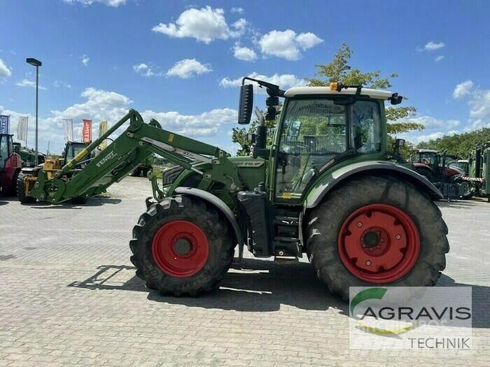 Fendt 516 VARIO S4 Traktory