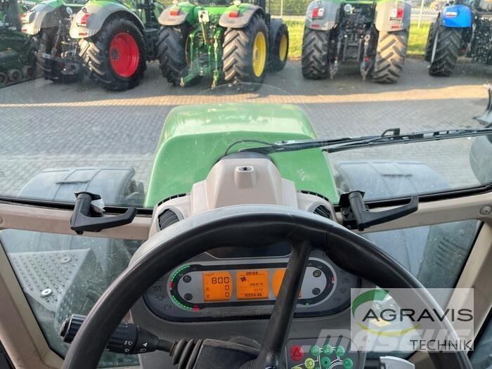 Fendt 718 VARIO S4 Traktory