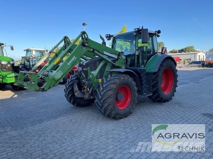 Fendt 718 VARIO S4 Traktory