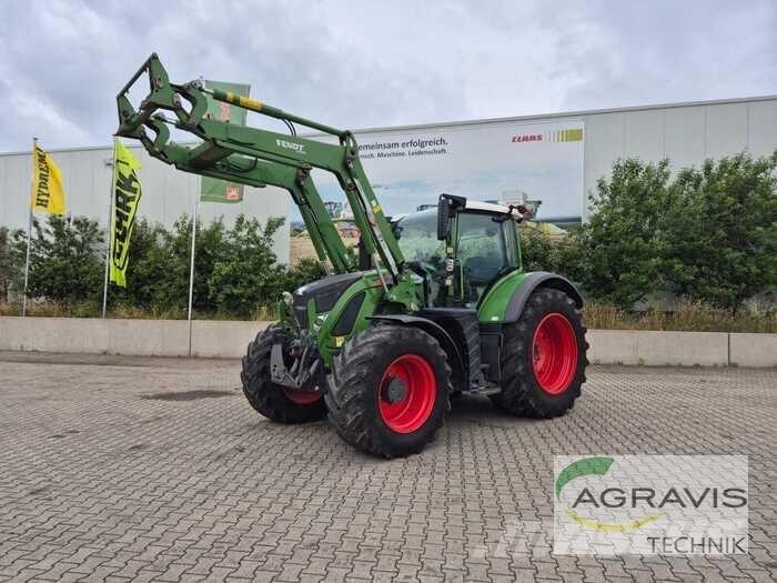 Fendt 718 VARIO S4 Traktory
