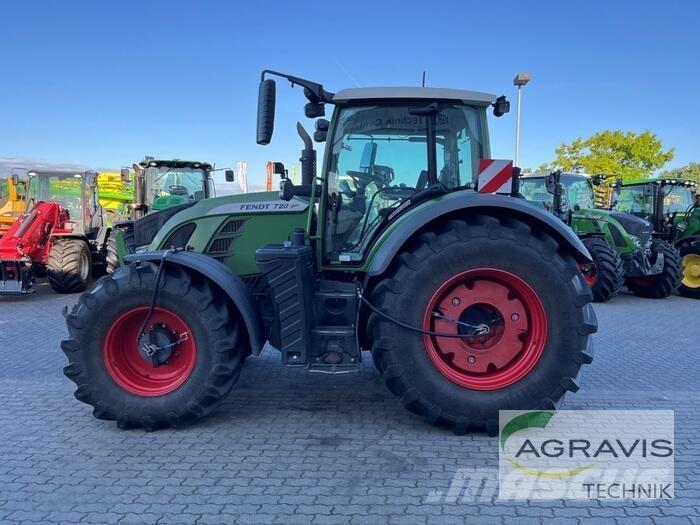 Fendt 720 VARIO S4 Traktory