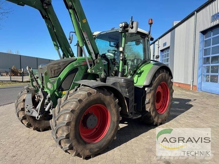 Fendt 722 VARIO S4 Traktory