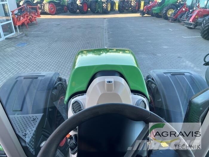 Fendt 724 VARIO GEN-6 Traktory