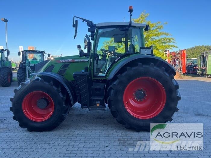 Fendt 724 VARIO GEN-6 Traktory