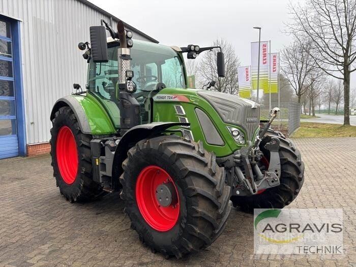 Fendt 724 VARIO S4 Traktory