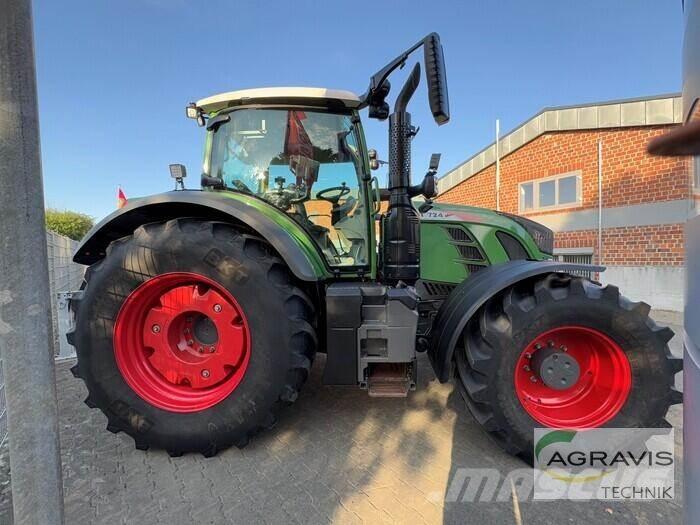 Fendt 724 VARIO S4 Traktory