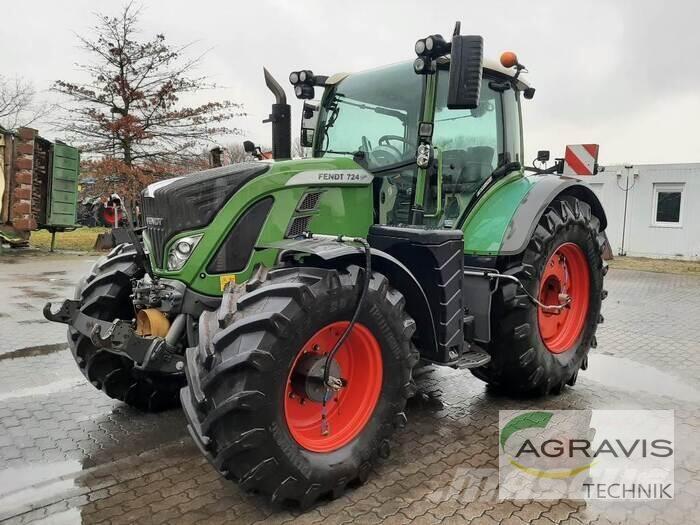 Fendt 724 VARIO S4 Traktory
