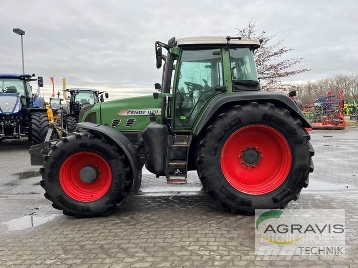 Fendt 820 VARIO Dummy Traktory