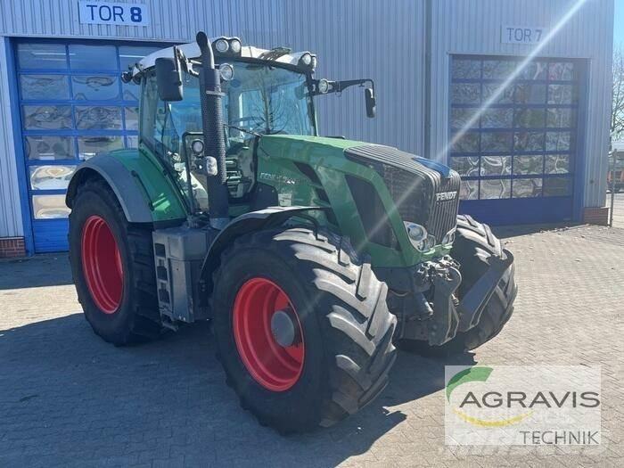 Fendt 824 VARIO SCR Traktory