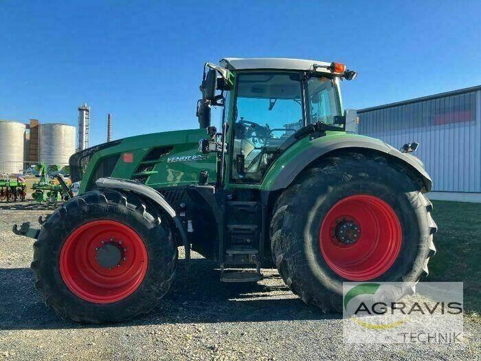 Fendt 824 VARIO SCR Traktory