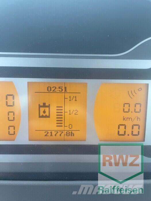 Fendt 826 Vario Traktory