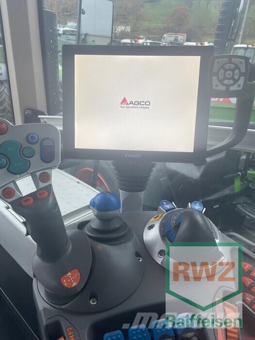 Fendt 826 Vario Traktory