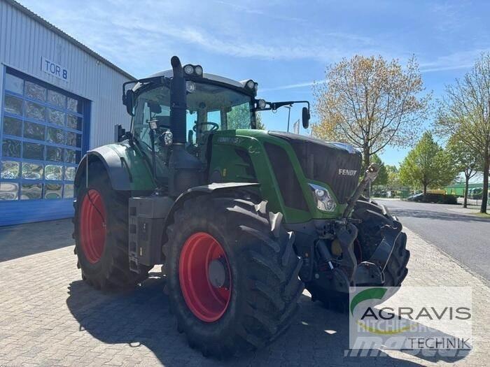 Fendt 826 VARIO S4 Traktory