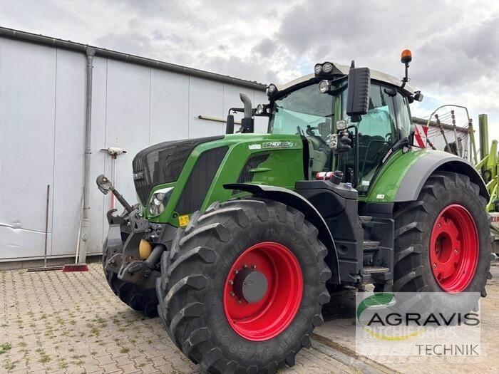 Fendt 826 VARIO S4 Traktory