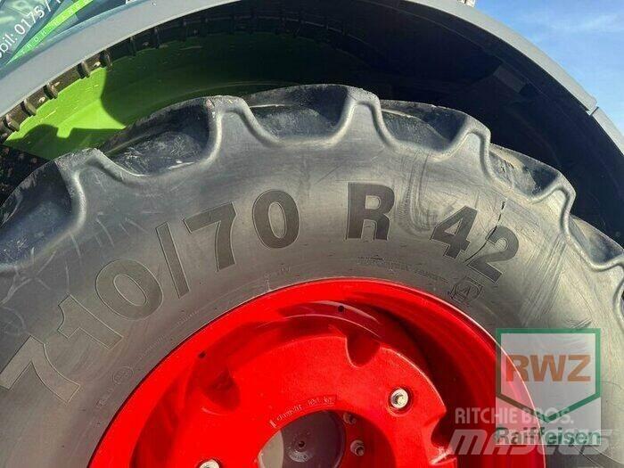 Fendt 828 Vario S4 Traktory