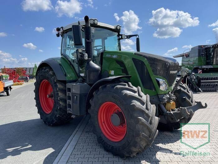 Fendt 828 Vario S4 Traktory