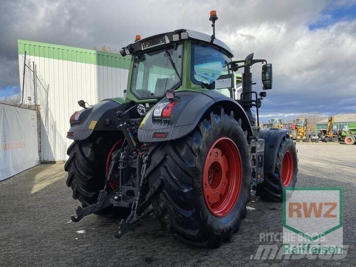 Fendt 828 Vario S4 Traktory