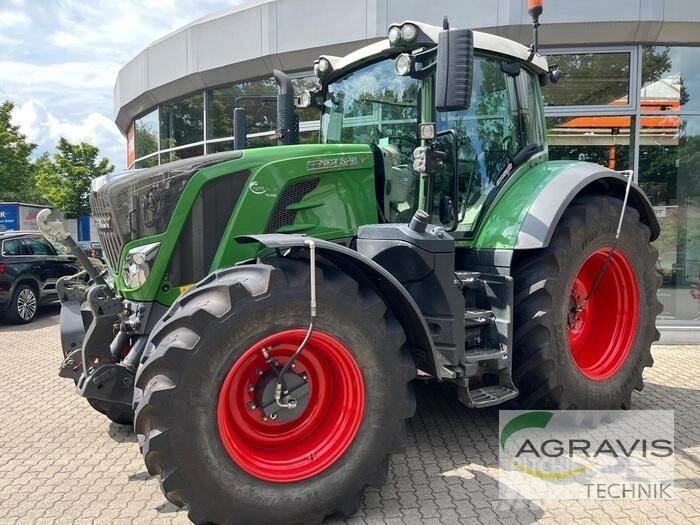 Fendt 828 VARIO S4 Traktory